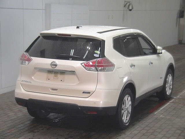 Nissan X-TRAIL 2015 8068550-5