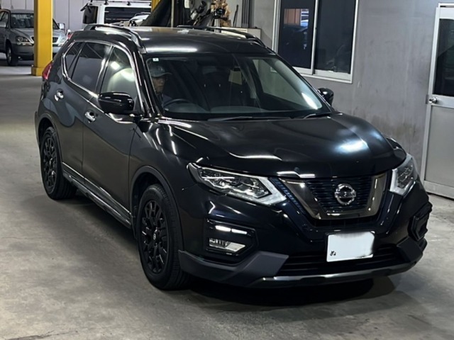 Nissan X-TRAIL 2018 8068602-4