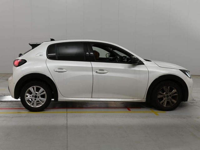 Peugeot 208 2021 8083266-3