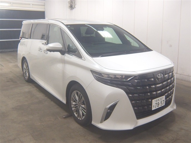 Toyota ALPHARD 2026 8084041-0