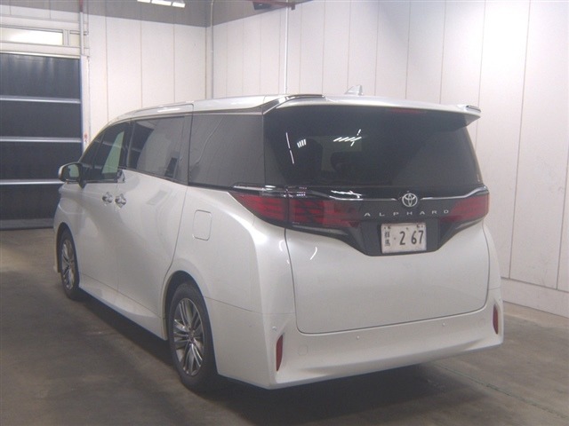 Toyota ALPHARD 2024 8084048-1