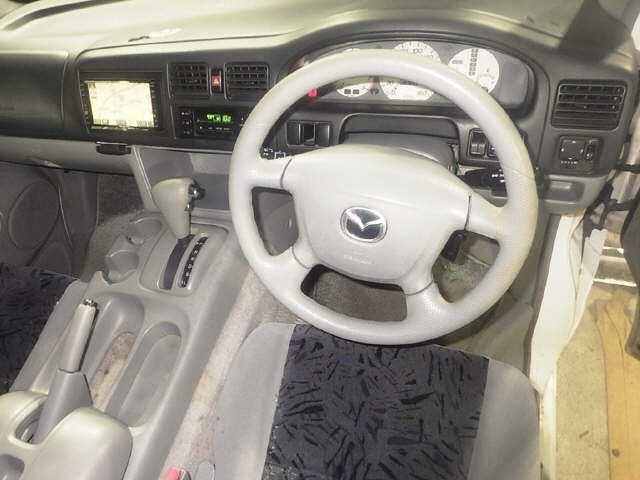 Mazda BONGO FRIENDEE 2005 8086149-3