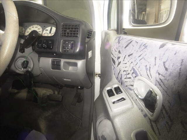 Mazda BONGO FRIENDEE 2005 8086149-7