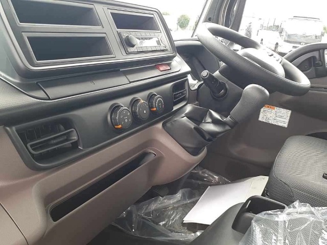 Mitsubishi CANTER 2026 8080229-10