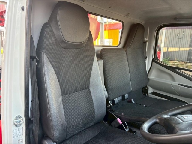 Mitsubishi CANTER 2018 8080285-4