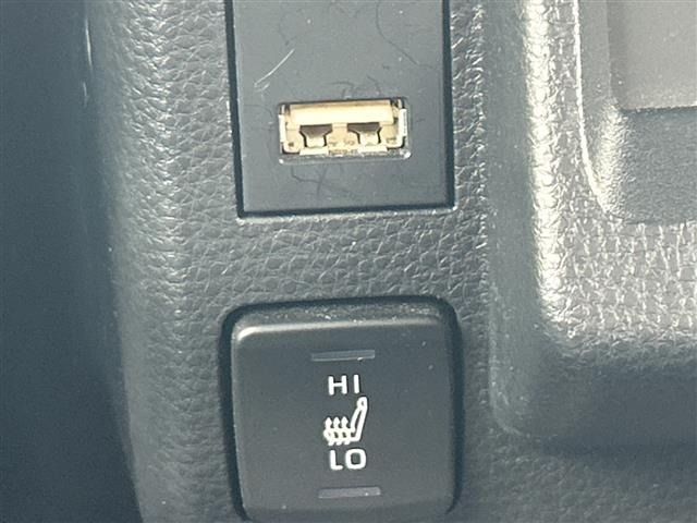 Toyota COROLLA TOURING 2022 8086136-10