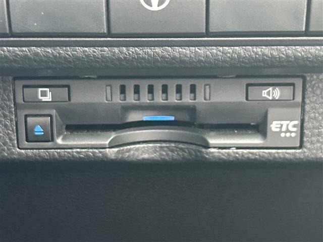 Toyota COROLLA TOURING 2022 8086136-11