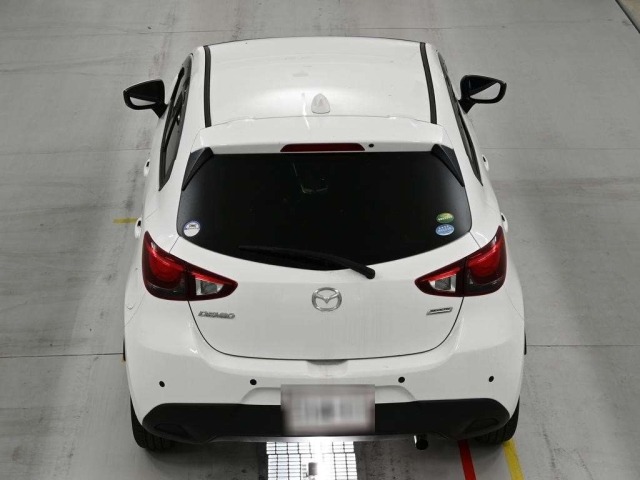 Mazda DEMIO 2017 8079532-8