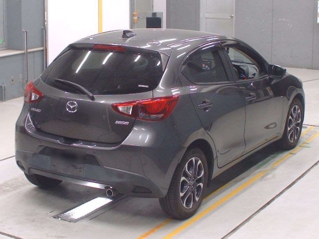 Mazda DEMIO 2017 8079533-1