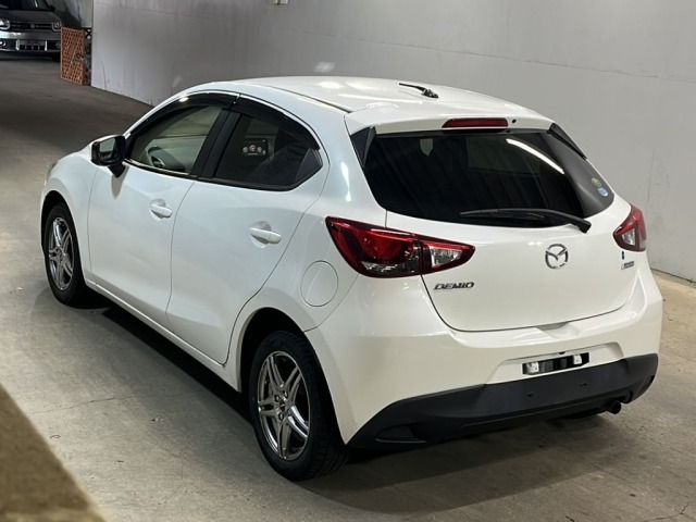 Mazda DEMIO 2015 8079666-1