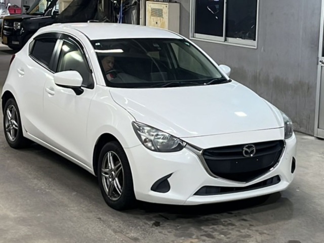 Mazda DEMIO 2015 8079666-4