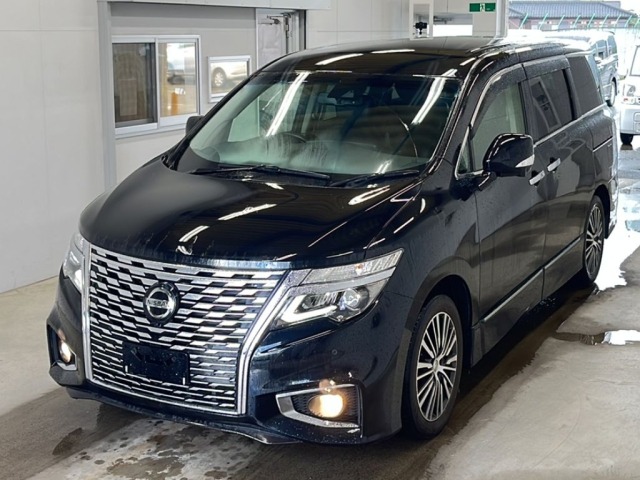 Nissan ELGRAND 2021 8079937-0
