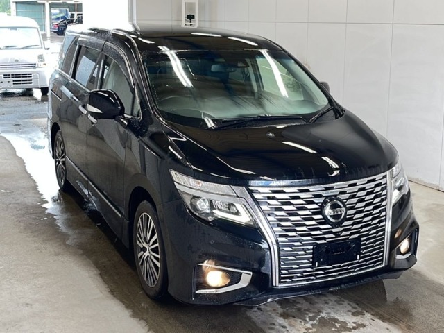 Nissan ELGRAND 2021 8079937-4