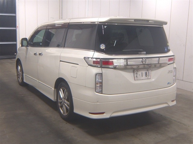 Nissan ELGRAND 2010 8079939-1