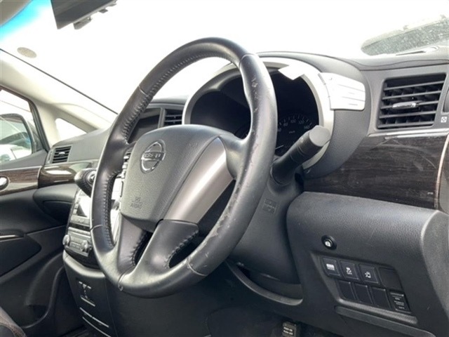 Nissan ELGRAND 2010 8079939-7