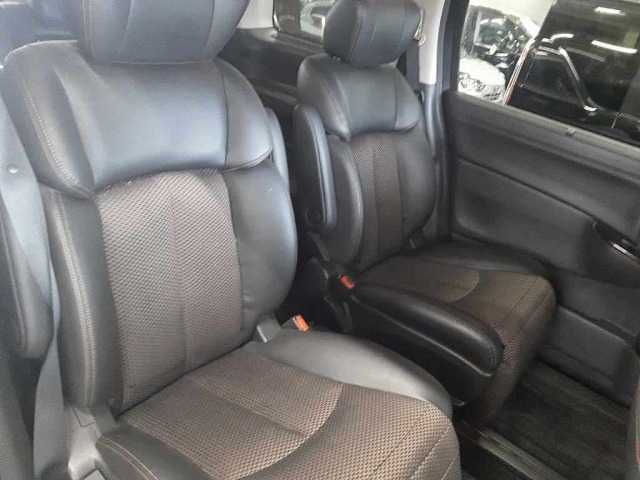 Nissan ELGRAND 2013 8079958-11