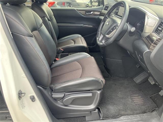 Nissan ELGRAND 2018 8080053-17