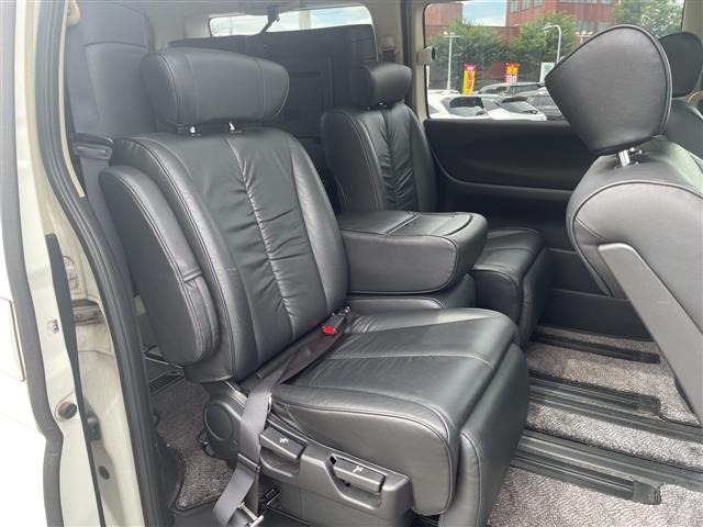 Nissan ELGRAND 2008 8080054-1
