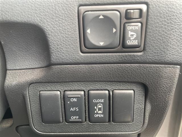 Nissan ELGRAND 2008 8080054-14