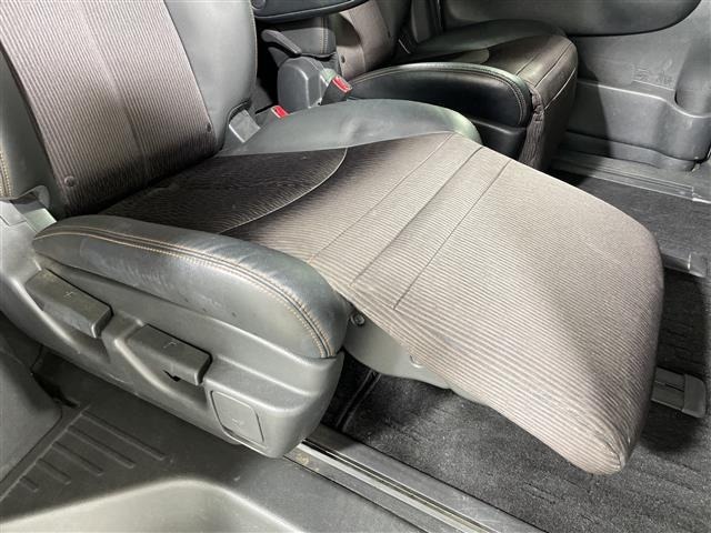 Nissan ELGRAND 2019 8080101-21