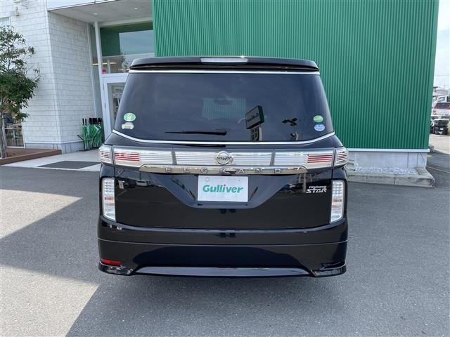 Nissan ELGRAND 2015 8080122-4