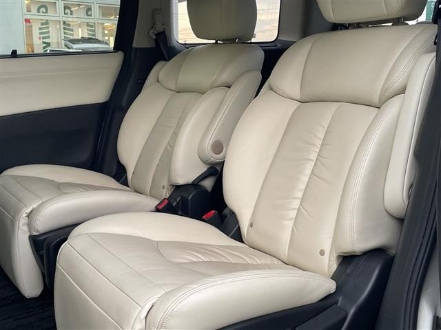 Nissan ELGRAND 2019 8080125-22