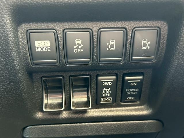 Nissan ELGRAND 2011 8080130-17