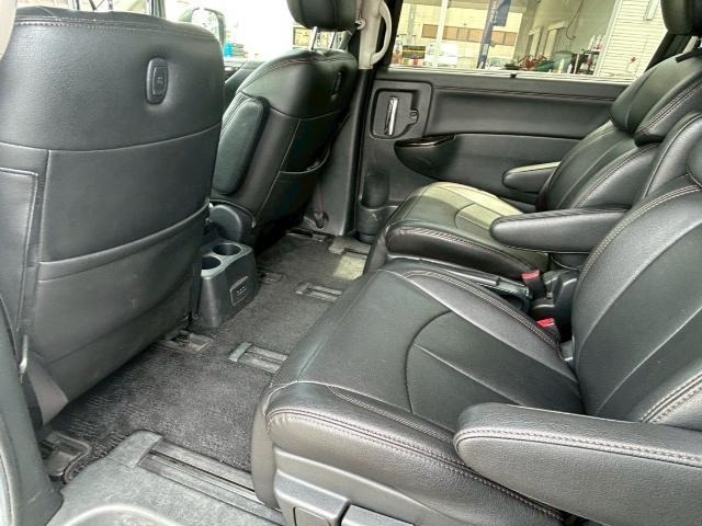 Nissan ELGRAND 2011 8080130-6