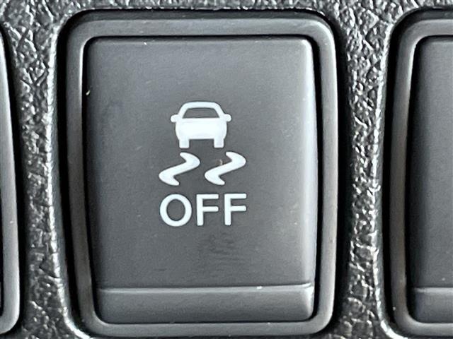 Nissan ELGRAND 2012 8080134-3