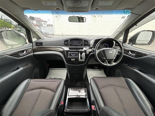 Nissan ELGRAND 2017 8080135-14