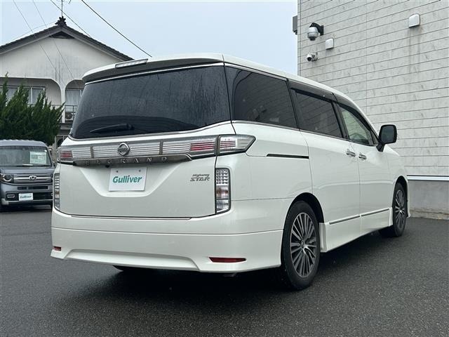 Nissan ELGRAND 2017 8080135-18