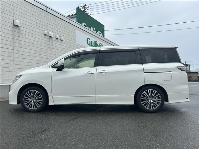 Nissan ELGRAND 2017 8080135-19