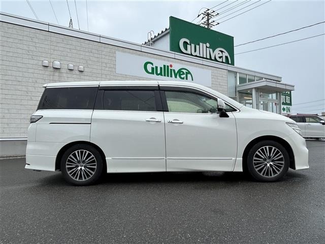 Nissan ELGRAND 2017 8080135-21