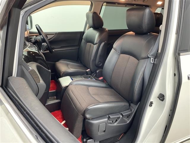 Nissan ELGRAND 2011 8080140-10