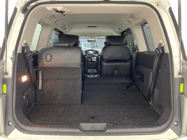 Nissan ELGRAND 2011 8080140-2