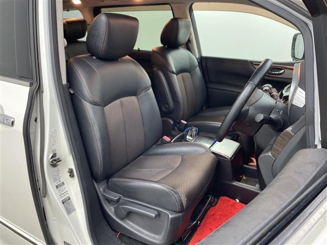 Nissan ELGRAND 2011 8080140-3