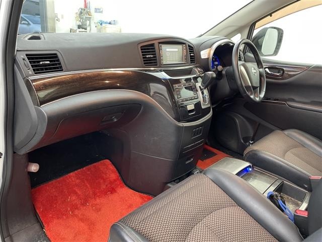 Nissan ELGRAND 2011 8080140-9
