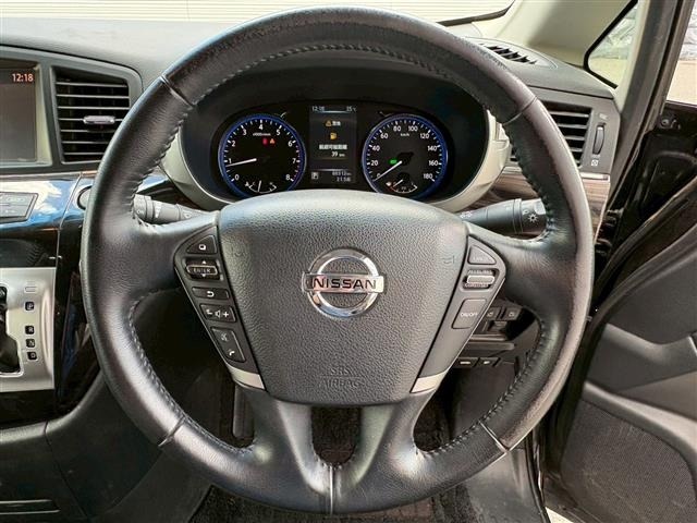 Nissan ELGRAND 2014 8080150-1