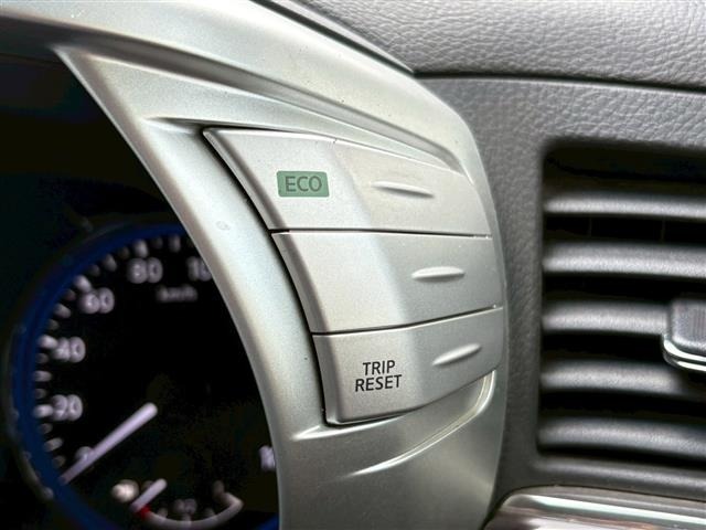Nissan ELGRAND 2014 8080150-8