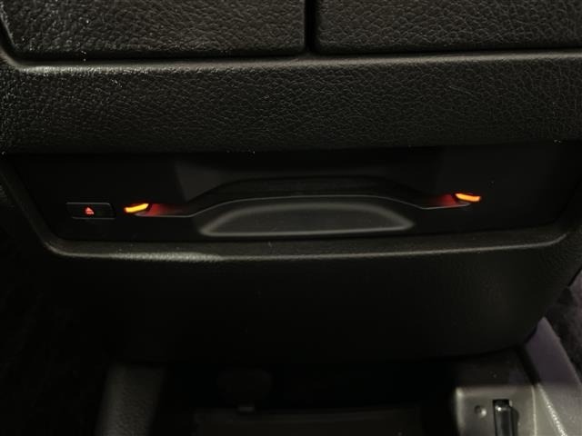 Nissan ELGRAND 2013 8080160-10