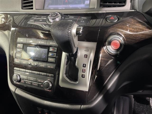 Nissan ELGRAND 2013 8080160-11