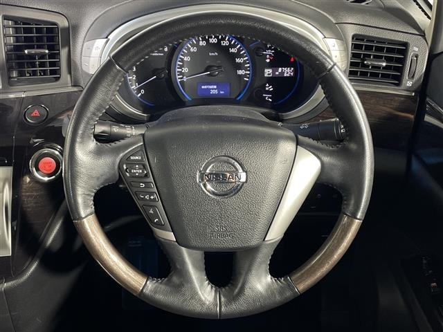 Nissan ELGRAND 2013 8080160-19