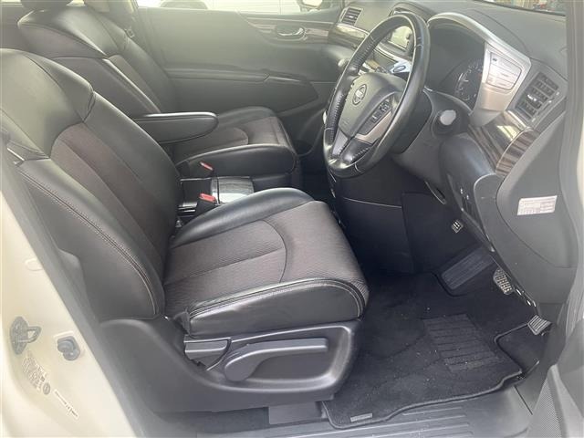Nissan ELGRAND 2014 8080161-17