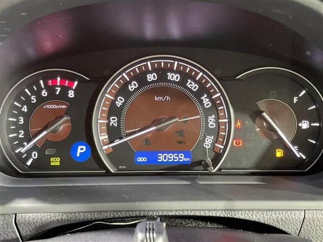 Toyota ESQUIRE 2018 8085423-7
