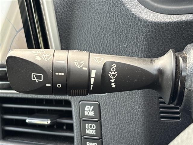Toyota ESQUIRE 2020 8085426-8
