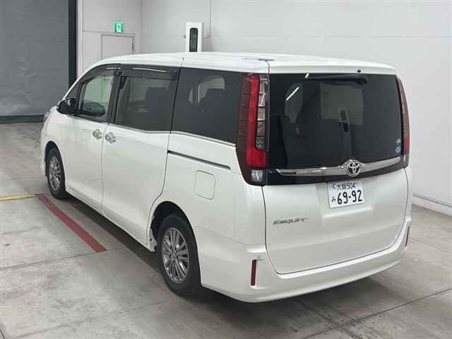 Toyota ESQUIRE 2016 8085434-1