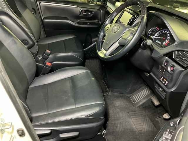Toyota ESQUIRE 2016 8085434-7