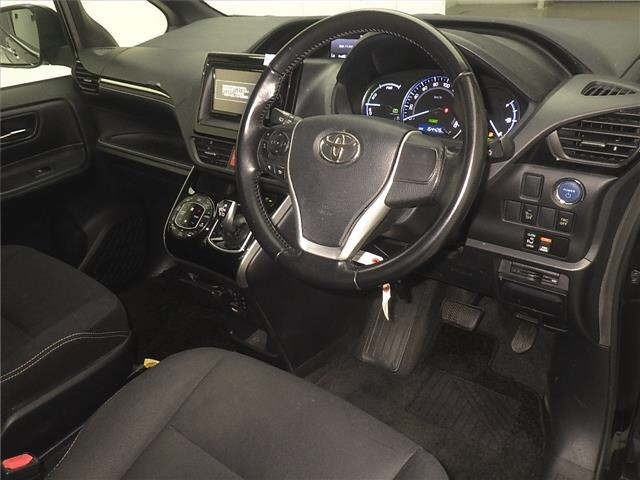 Toyota ESQUIRE 2015 8085440-3