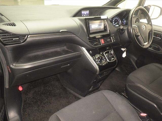 Toyota ESQUIRE 2015 8085440-4