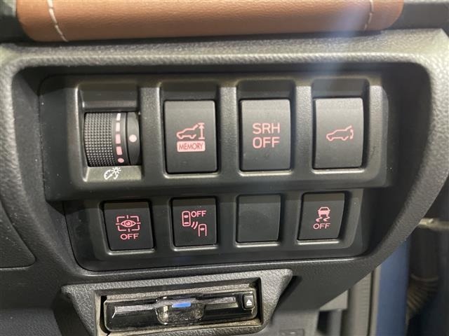 Subaru FORESTER 2019 8079782-3